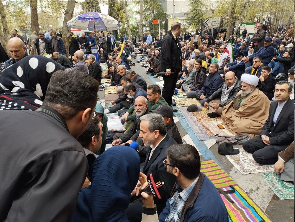 حضور عراقچی در مراسم راهپیمایی روز جهانی قدس
