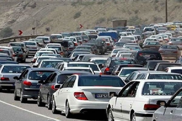 ترافیک در آزاد راه های استان زنجان همچنان سنگین است