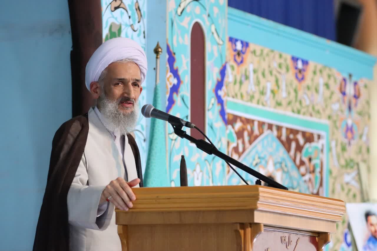 زیرپا له شدن آمریکا و صهیونیست شدنی است