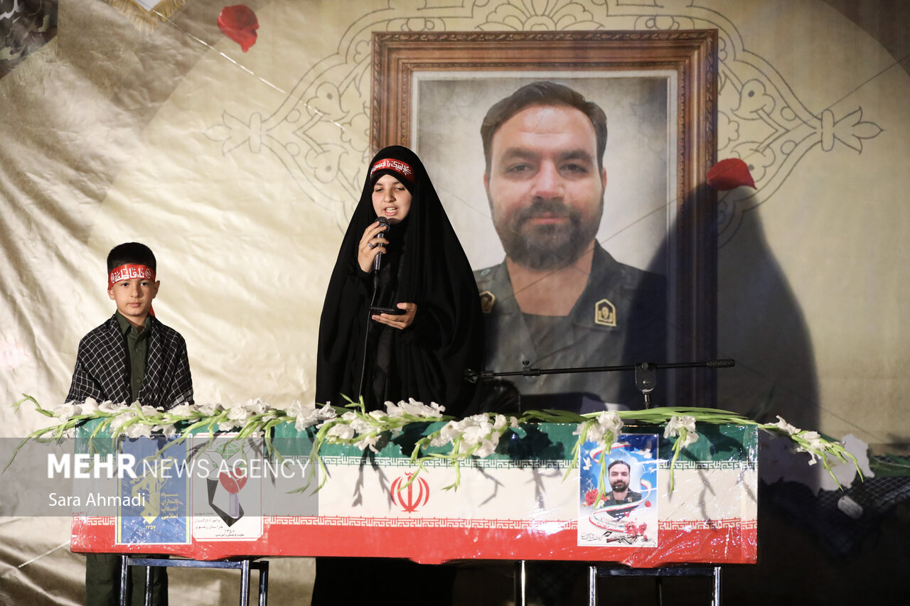 آئین وداع با پیکر شهید «سید حسن حسینی نژاد» در مشهد