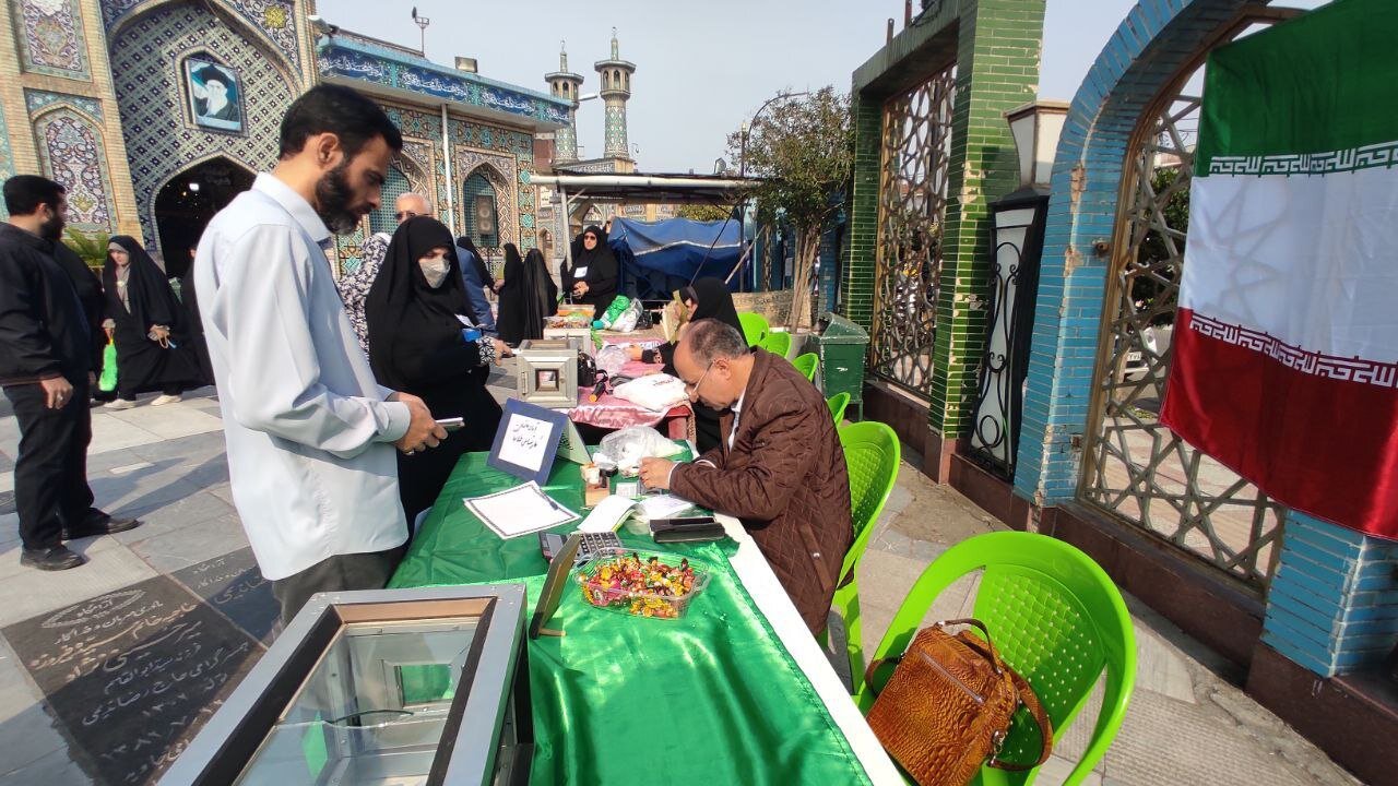 5230343 - برپایی پویش همدلی کمک به جبهه مقاومت در آستانه اشرفیه