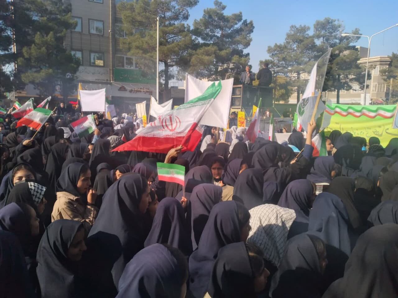 5232755 - راهپیمایی یوم الله ۱۳ آبان در تربت جام