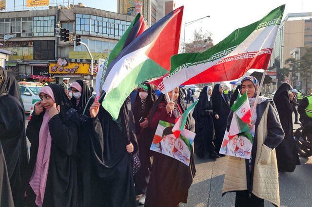 گزارشی از راهپیمایی ۲۲ بهمن ۱۴۰۳ در تهران با شعار مرگ بر آمریکا