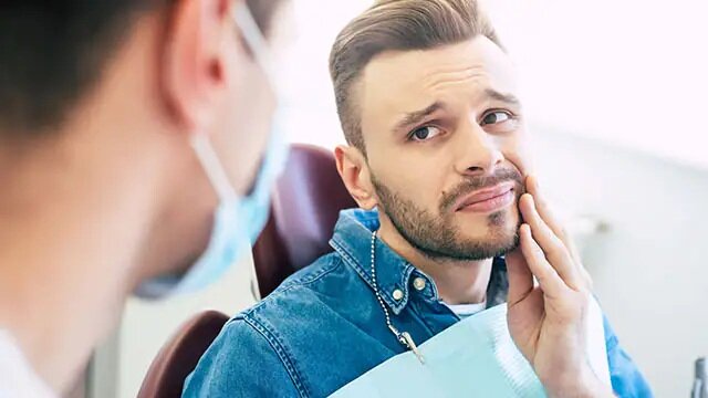 مسواک نزنیم چه اتفاقی برای دندان‌ها می‌افتد؟