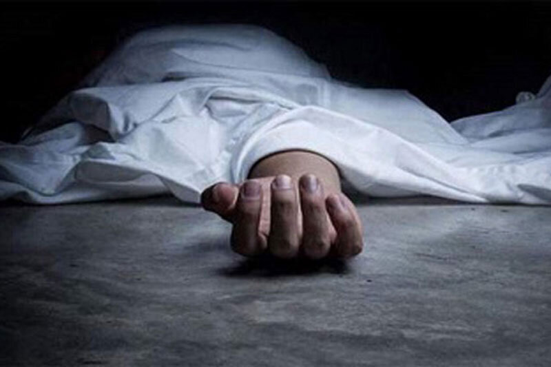 پرت شدن زن جوان و کودک یک‌ساله‌اش از خودرو | مرگ راننده اتوبوس در تصادف با تریلی