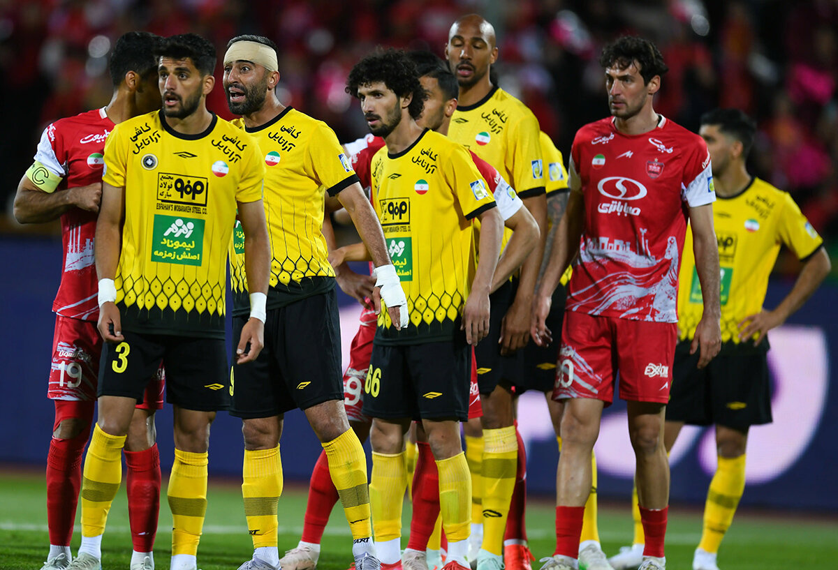 تغییر مهم در لیست خروج پرسپولیس؛ شاکی می رود و محبوب می ماند!