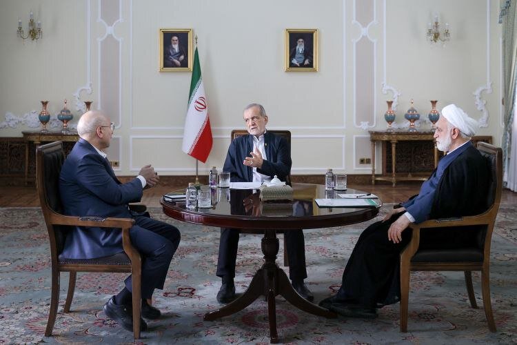 برگزاری جلسه سران قوا