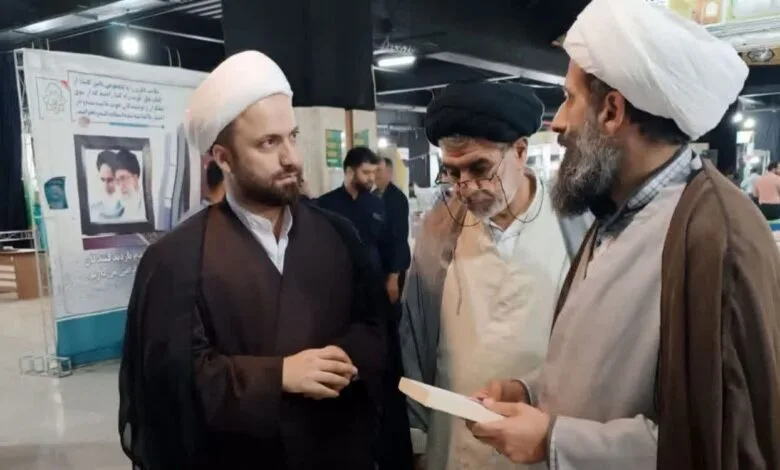 حضور مدیرکل تبلیغات اسلامی خراسان رضوی در نمایشگاه کتب حوزه