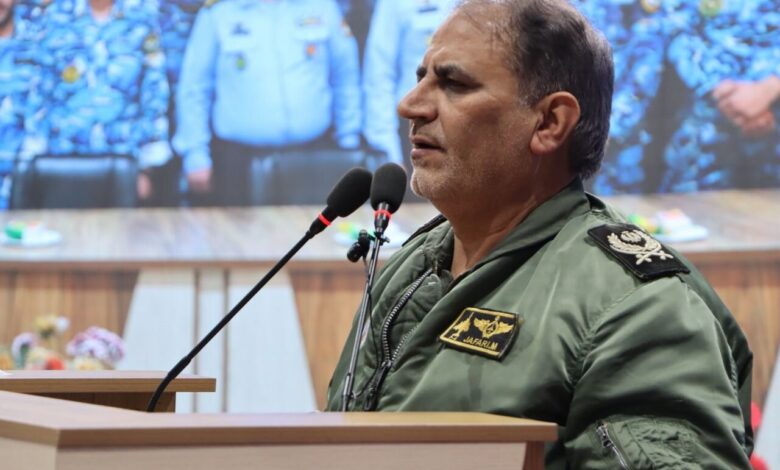 سربازان سرمایه ارزشمند کشور و افتخارآفرین هستند سربازان سرمایه ارزشمند کشور و افتخارآفرین هستند