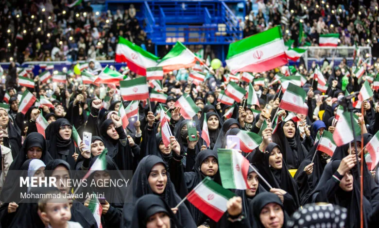 پنجاه و دومین شب رامیان‌ها در سنگر خیابان