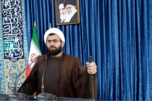 بی‌توجهی به معلم، بی‌توجهی به آینده کشور است